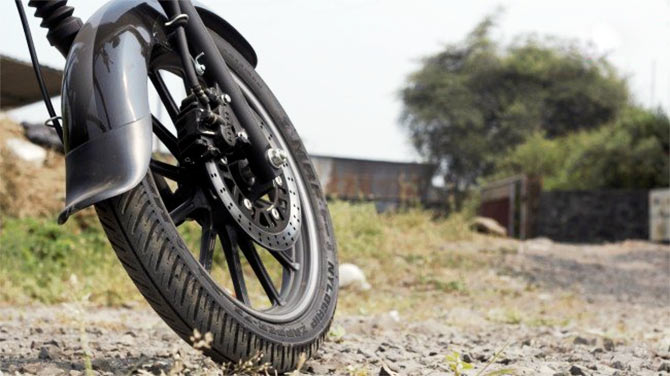 bajaj avenger 220 cruise alloy wheels price