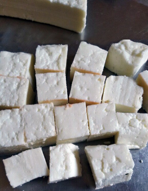 Cut paneer cubes