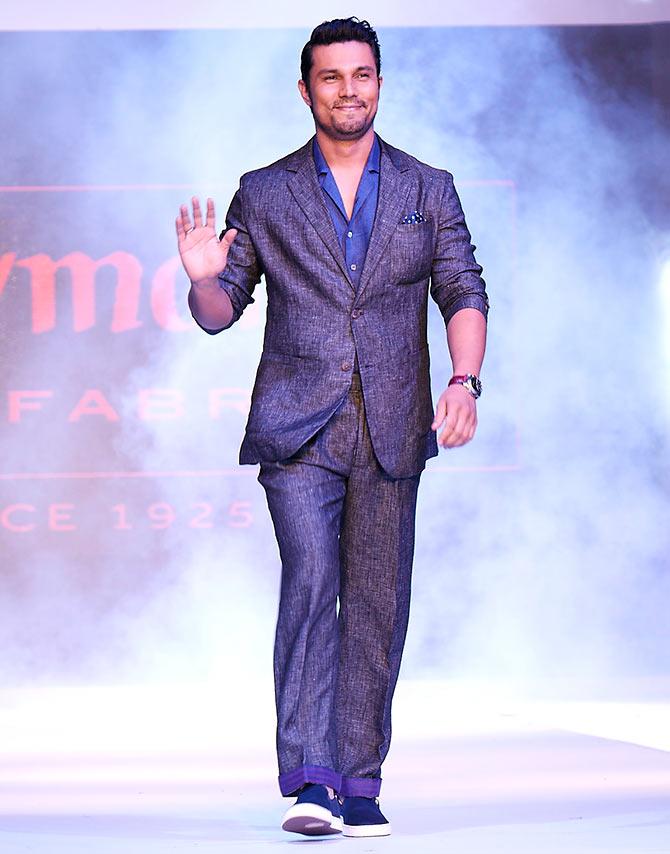 Randeep Hooda at the Raymond Linen launch in Goa in 2015