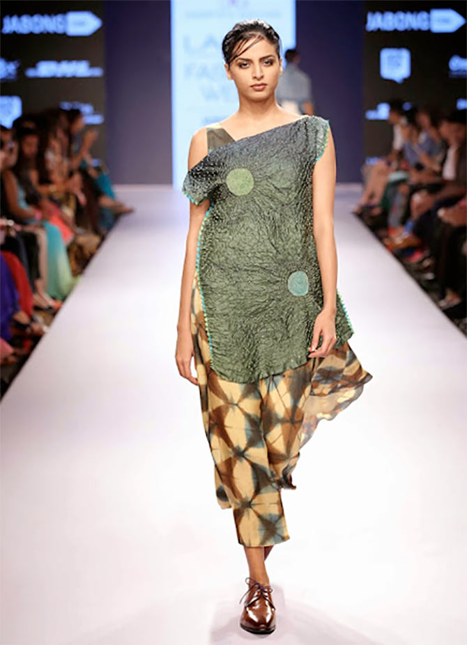 Indian looms hit the runway at Lakme Fashion Week - Rediff.com Get Ahead