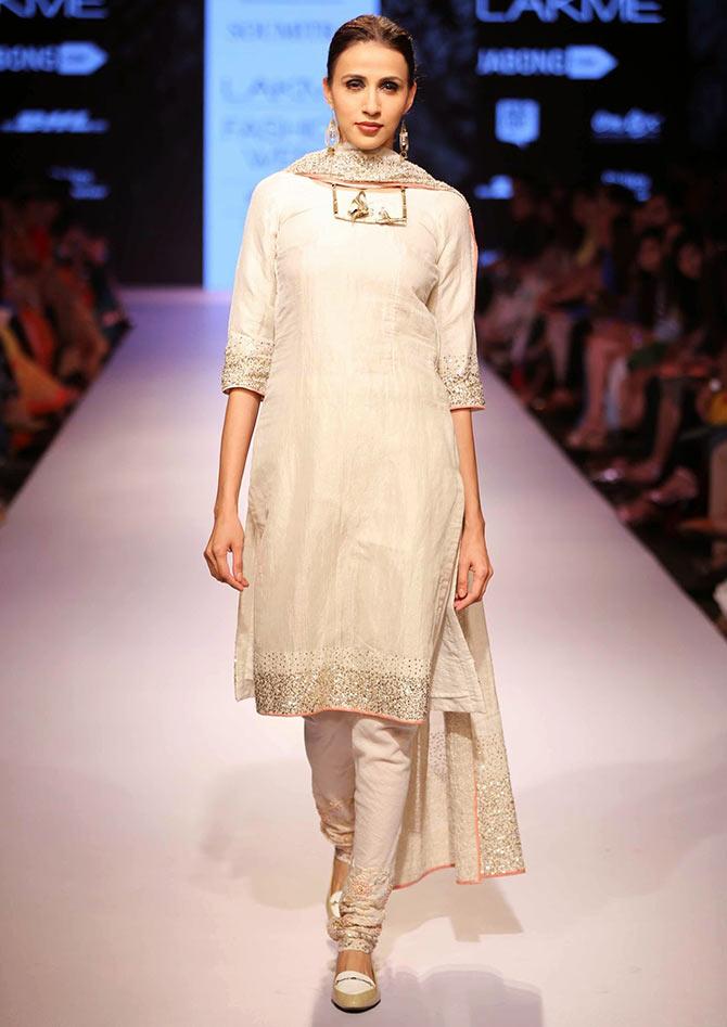 A model in a Soumitra Mondal creation.