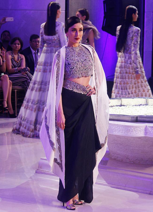 Kareena for Anamika Khanna