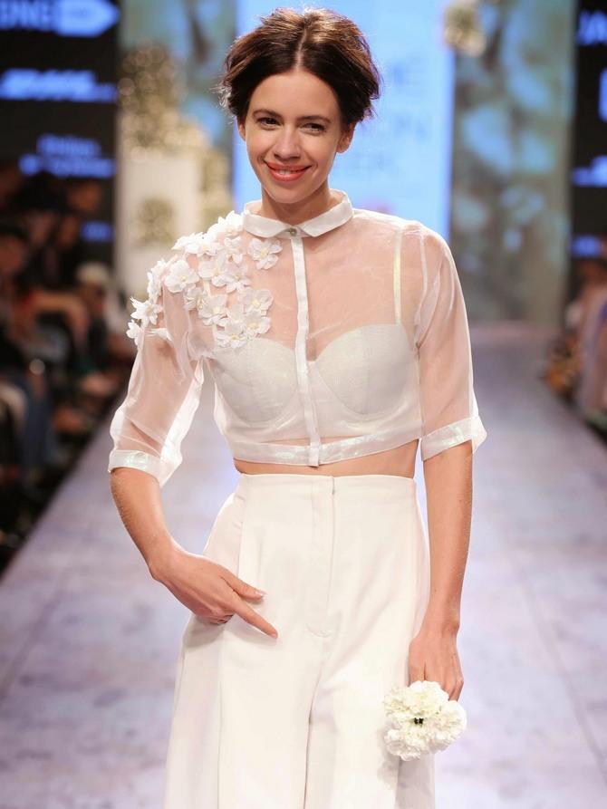 Kalki Koechlin showstops for Nishka Lulla.