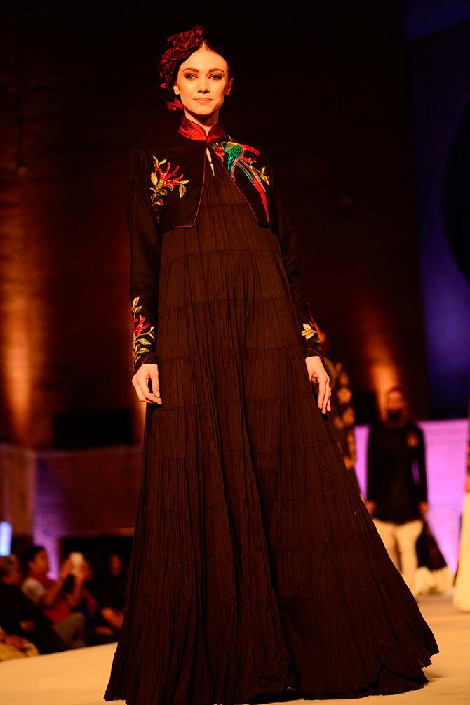 A model in Rohit Bal's creation