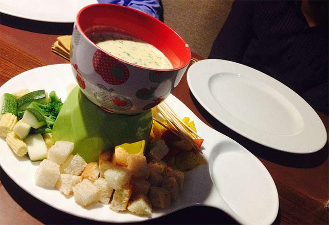 Cheese Fondue, Riso