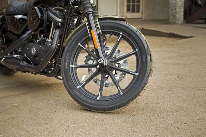 Harley Davidson Iron 883