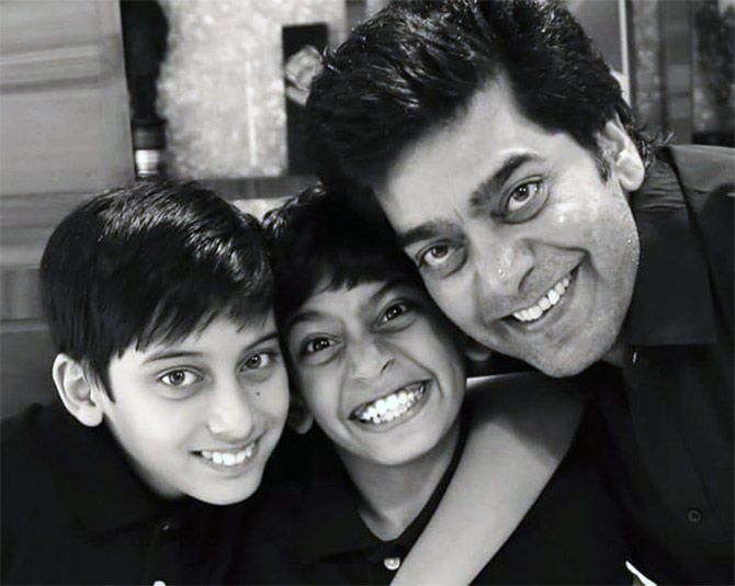 Ashutosh Rana with kids