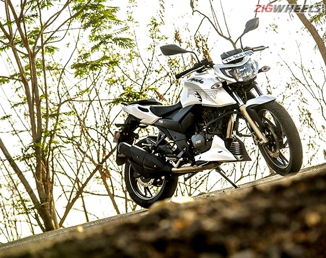 TVS Apache RTR 200 4V