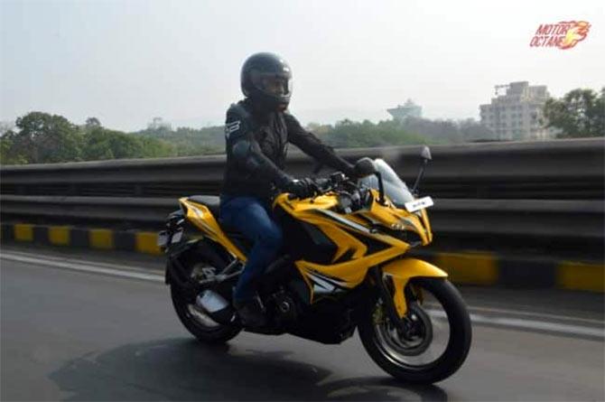 Bajaj Pulsar RS200