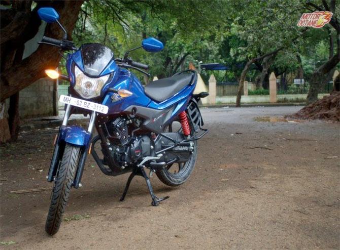 Honda livo on road hot sale price