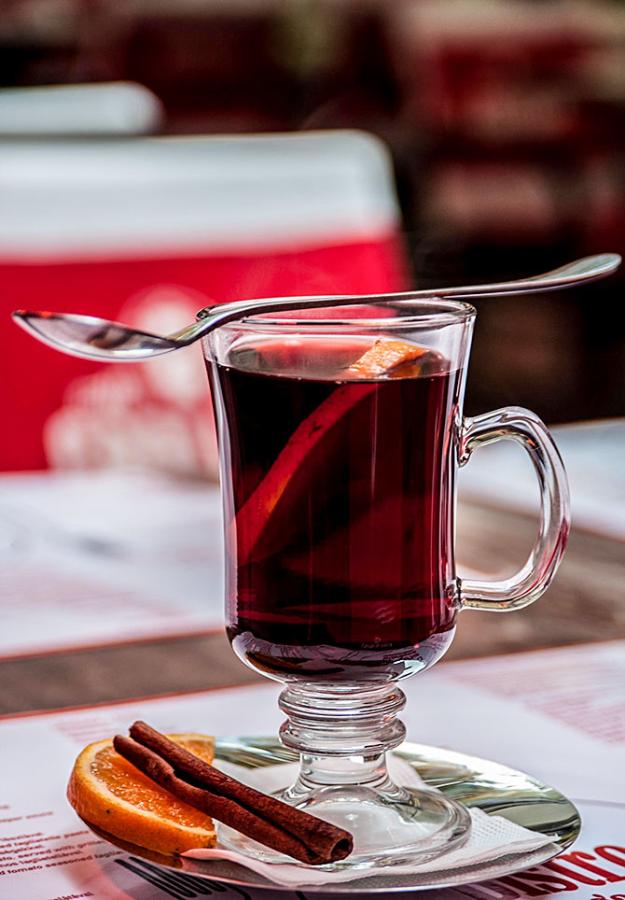 Red mulled wine