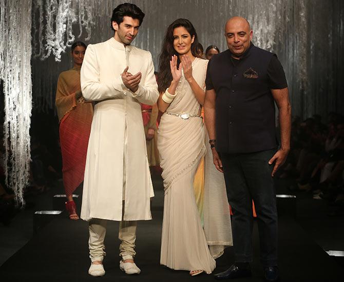  Aditya Roy Kapur , Katrina Kaif, Tarun Tahiliani