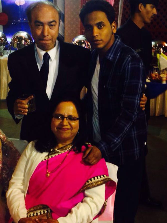 Anil Dhawan with his family