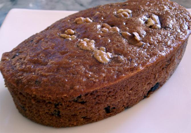 Apple Oatmeal Bread