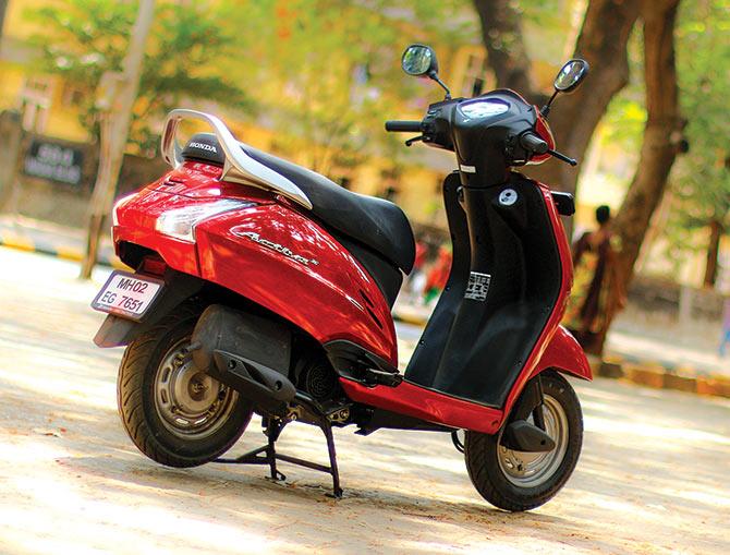 Honda Navi vs Honda Activa G