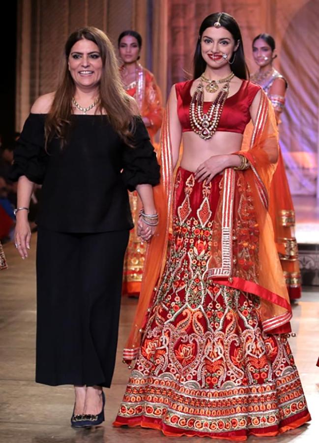 Reynu Tandon with Divya Khosla Kumar