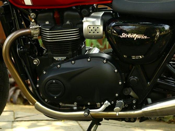 Triumph Bonneville Street Twin