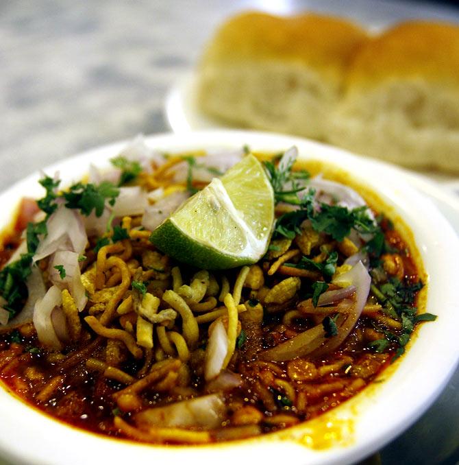 Misal Pav