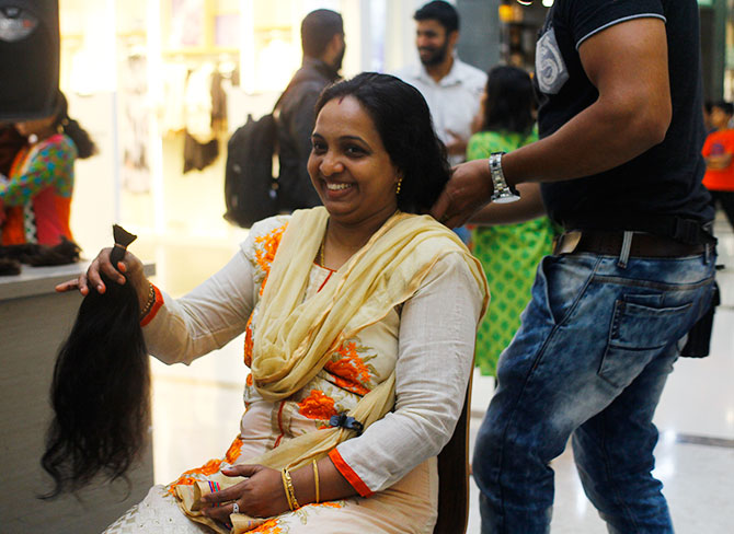 Oberoi Mall + hair donation 