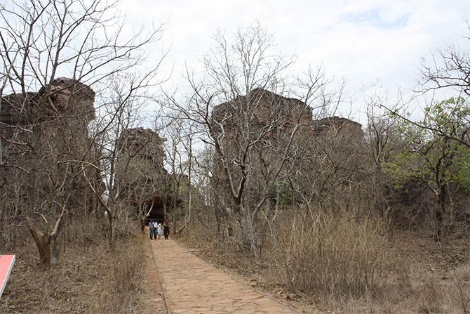 Bhinbetka Caves 