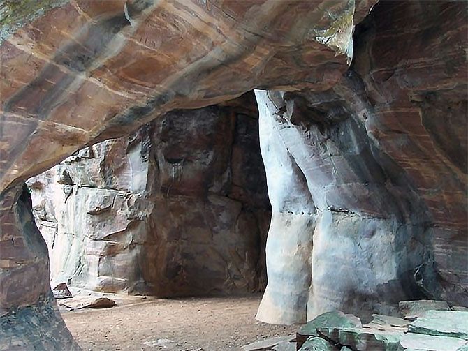 Bhimbetka Caves 