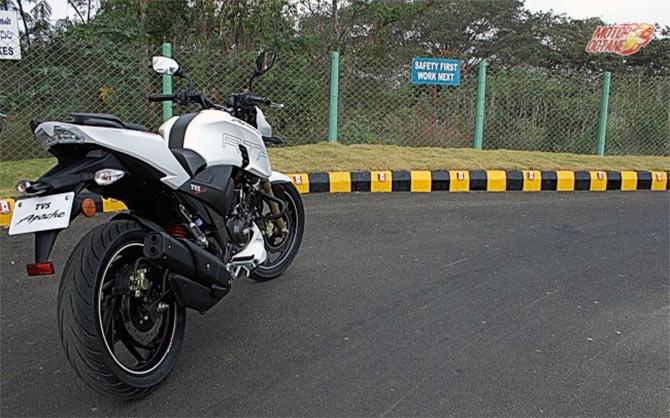 TVS Apache RTR 200 4V