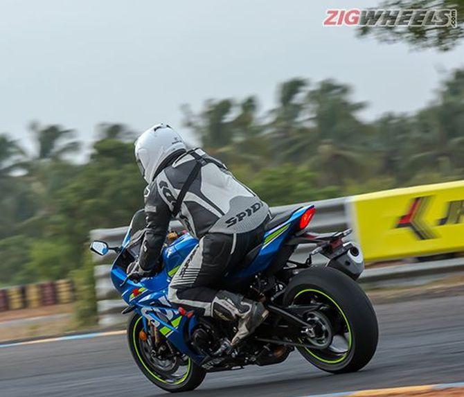 2017 Suzuki GSX-R1000 and GSX-R1000R