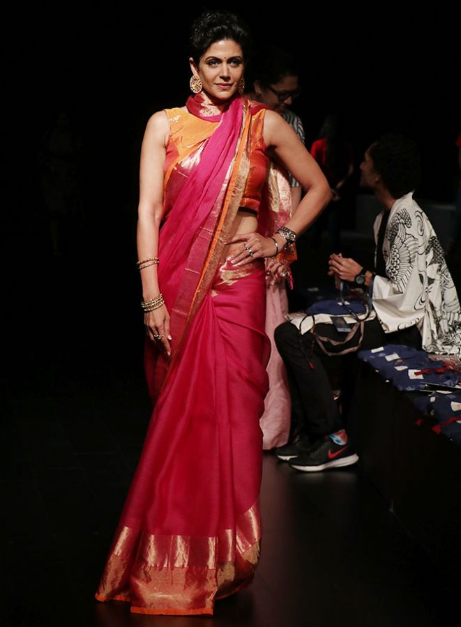 Mandira Bedi looked resplendent too in this red sari matched with a sleeveless top!