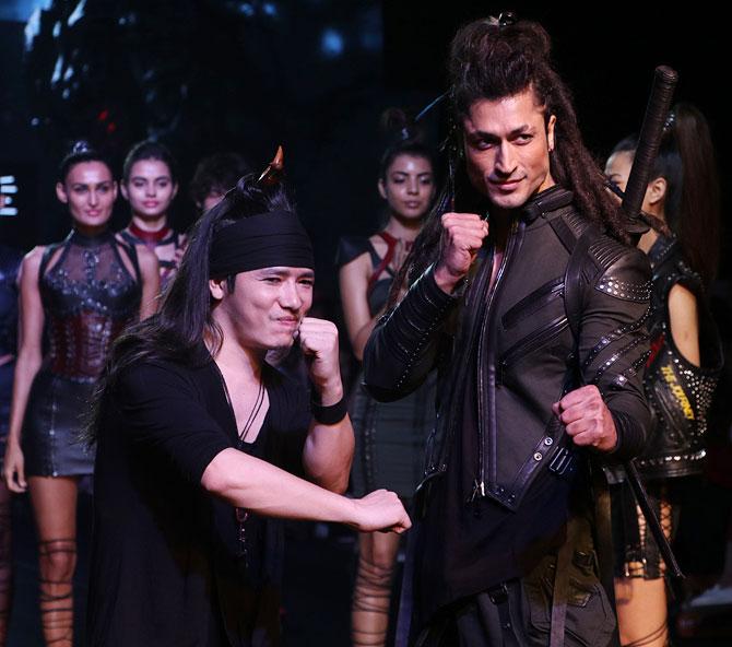 Vidyut Jamwal Asa Kazingmei Lakme Fashion Week Showstopper