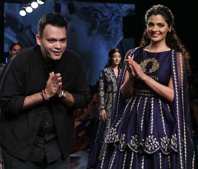 Saiyami Kher Nachiket Barve Lakme Fashion Week