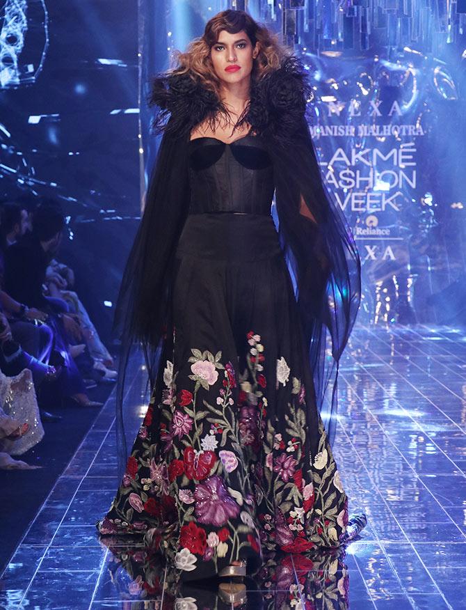 Jacqueline Fernandez showstopper Manish Malhotra