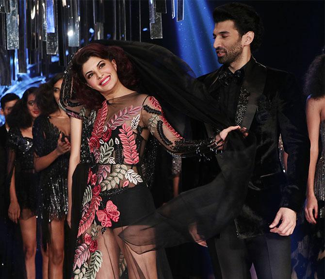 Jacqueline Fernandez showstopper Manish Malhotra