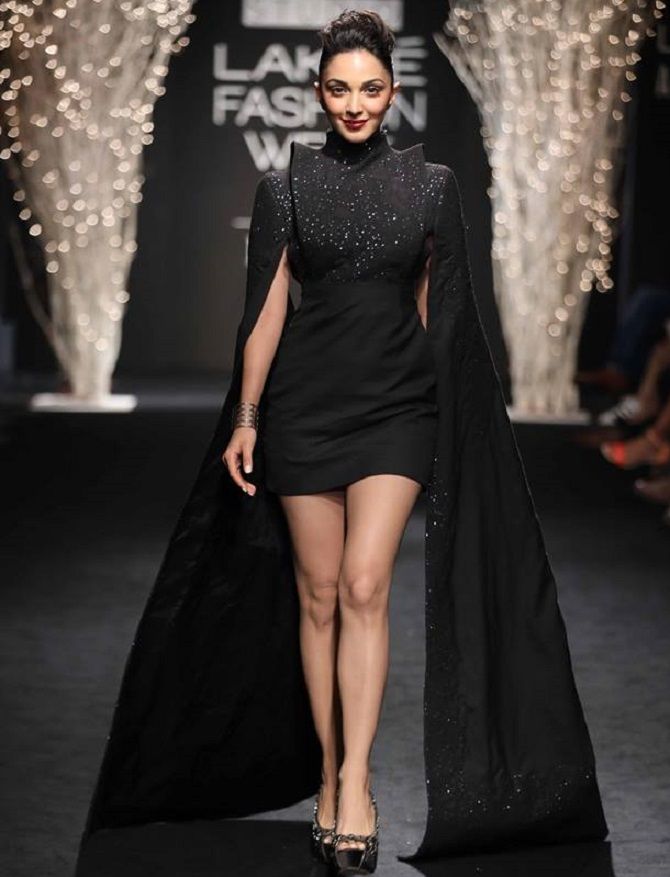 Kiara Advani showstopper hardika Gulati at Lakme Fashion Week