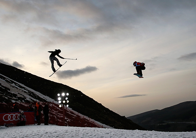 Snowboarding extreme selfie