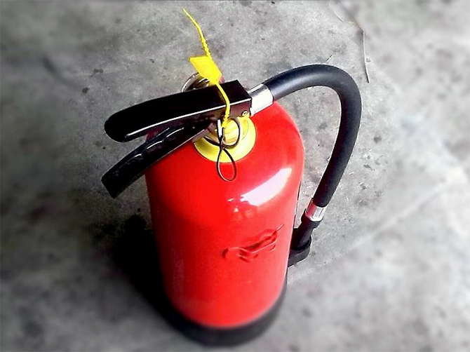 Fire extinguisher