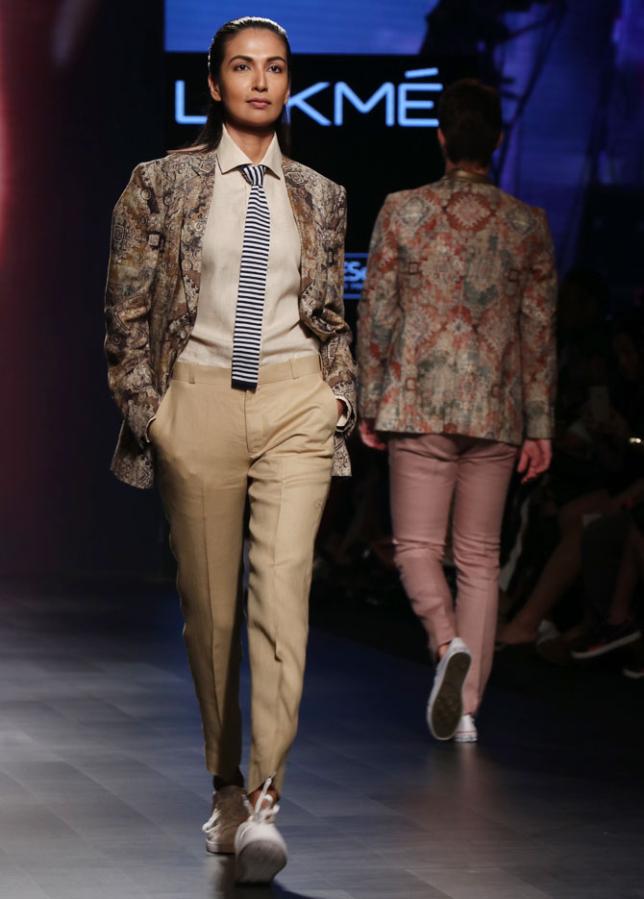 Narendra Kumar show at Lakme Fashion Week Summer/Resort 2017