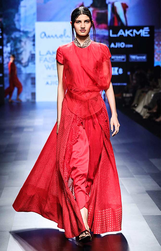 #BestOfLFW: Hot looks to try this summer - Rediff.com Get Ahead
