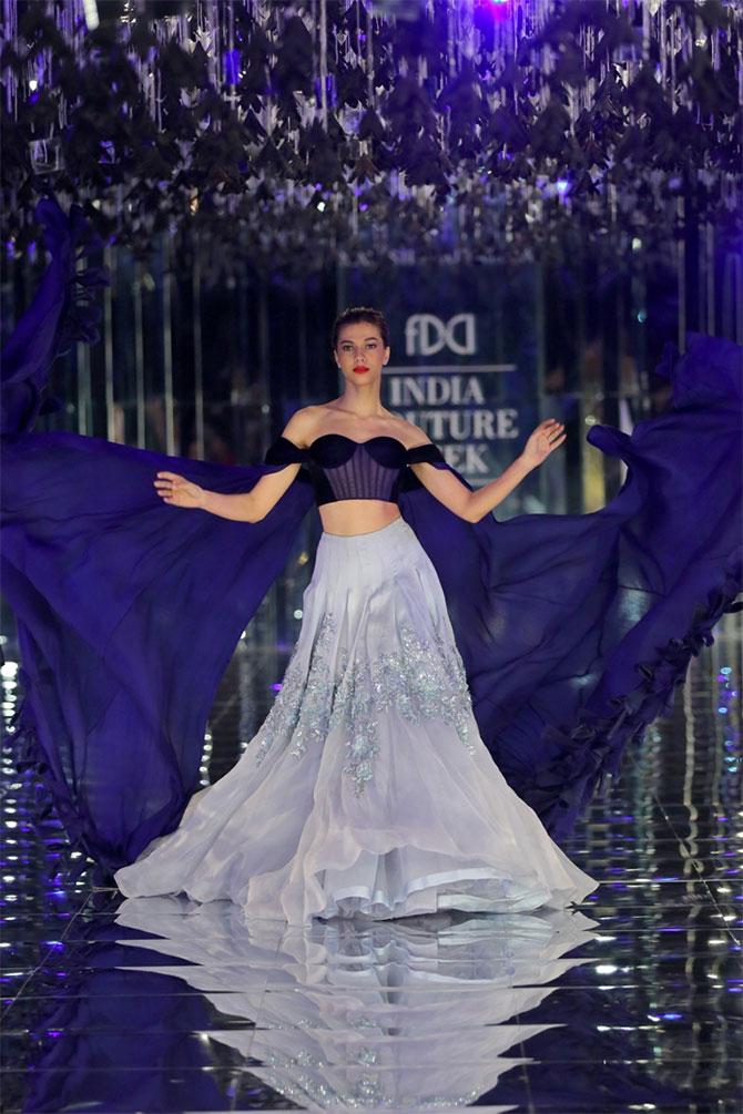 Manish Malhotra fashion show