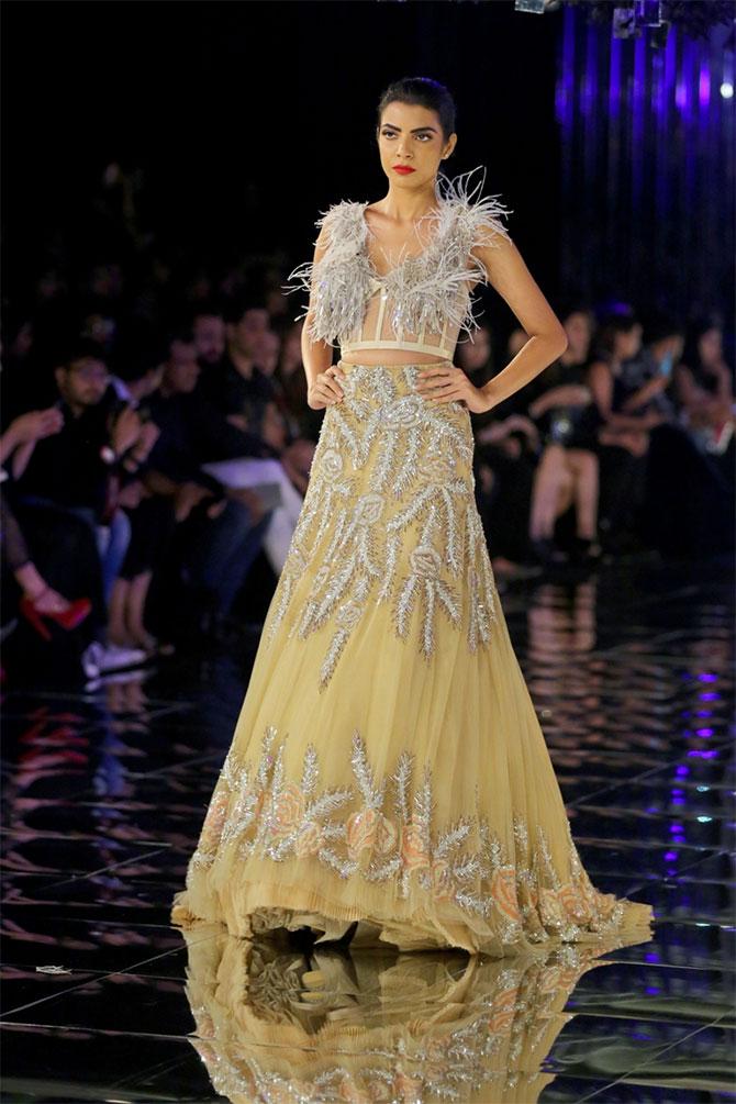 Manish Malhotra fashion show