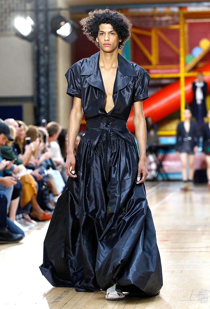 OMG! Men in gowns at the London Fashion Week Get Ahead