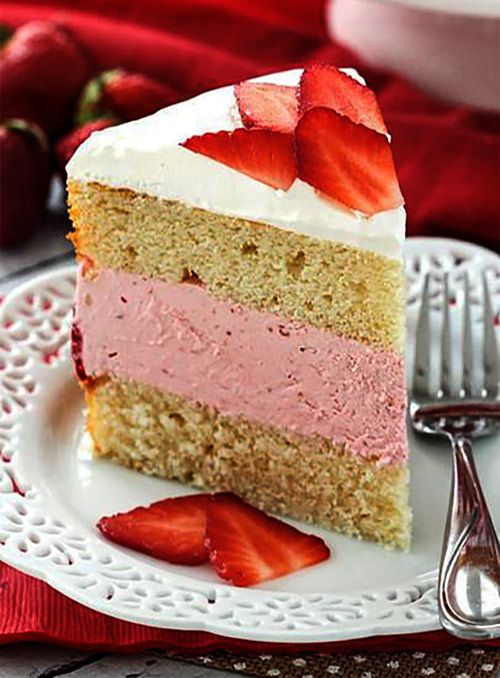 Strawberry Icecream cake