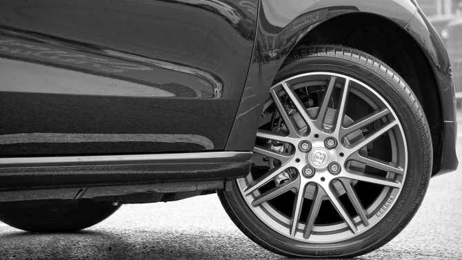 10 ways you can reduce car braking time