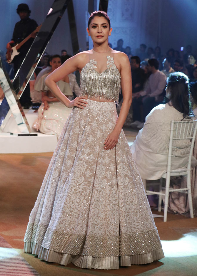 How To Wear A Magenta Sequin Dress Like Anushka Sharma