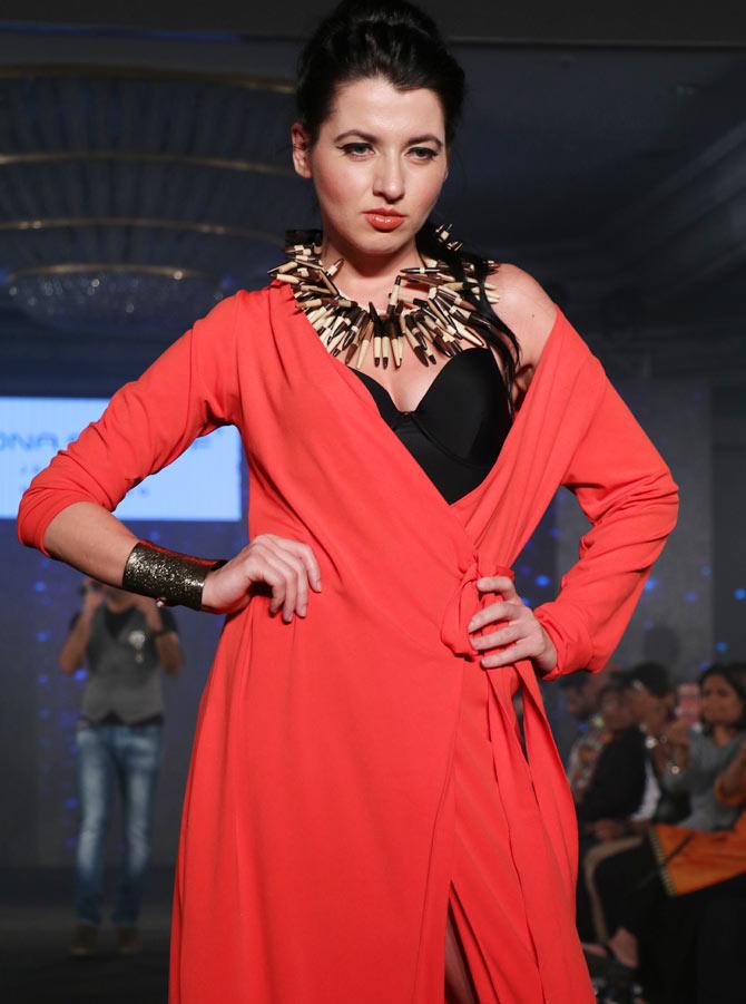 Mona Shroff jewellery collection at India Intimate Fashion Week