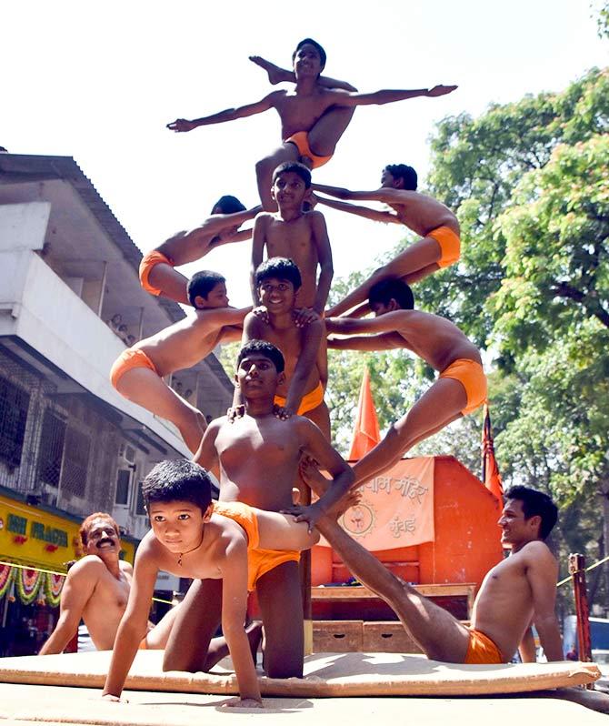 gudi padwa girgaum mumbai new year