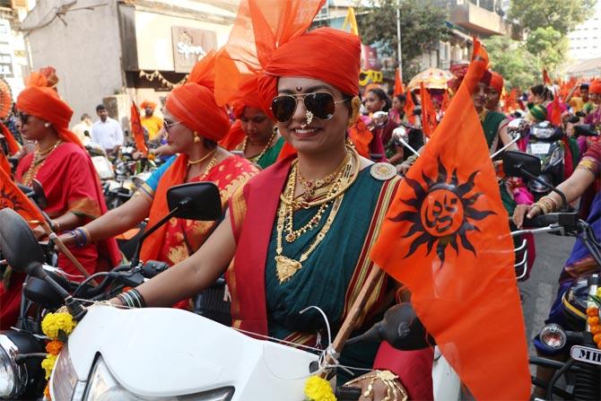 gudi padwa celebrations at girgaum, mumbai