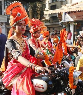 gudi padwa new year mumbai rally 2017