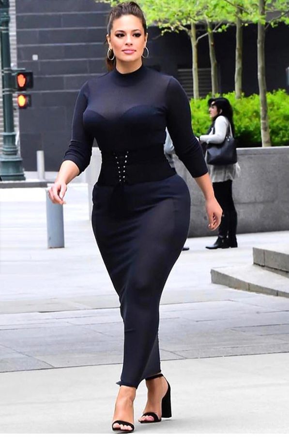Wear what you want' says Ashley Graham - Rediff.com