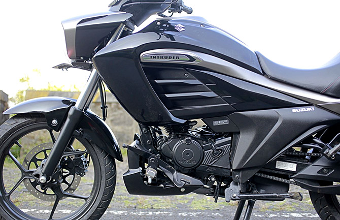 Suzuki Intruder 150