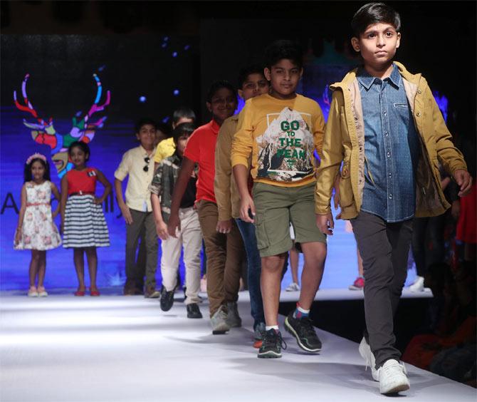 Junior's Fashion Week